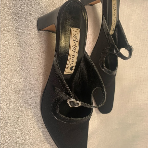 Vintage Brighton black Italian leather & silk heels w/ silver heart buckle - Picture 10 of 12